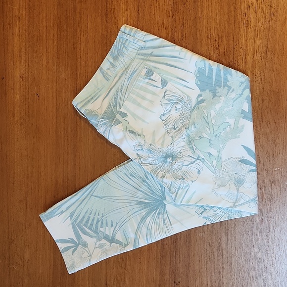 Ladies Gap jeans - Picture 6 of 6